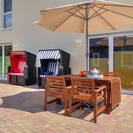 Haus Strandkoerv Mit Fass-Sauna Loddin Bagian luar foto