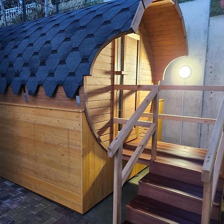 Haus Strandkoerv Mit Fass-Sauna Loddin Bagian luar foto