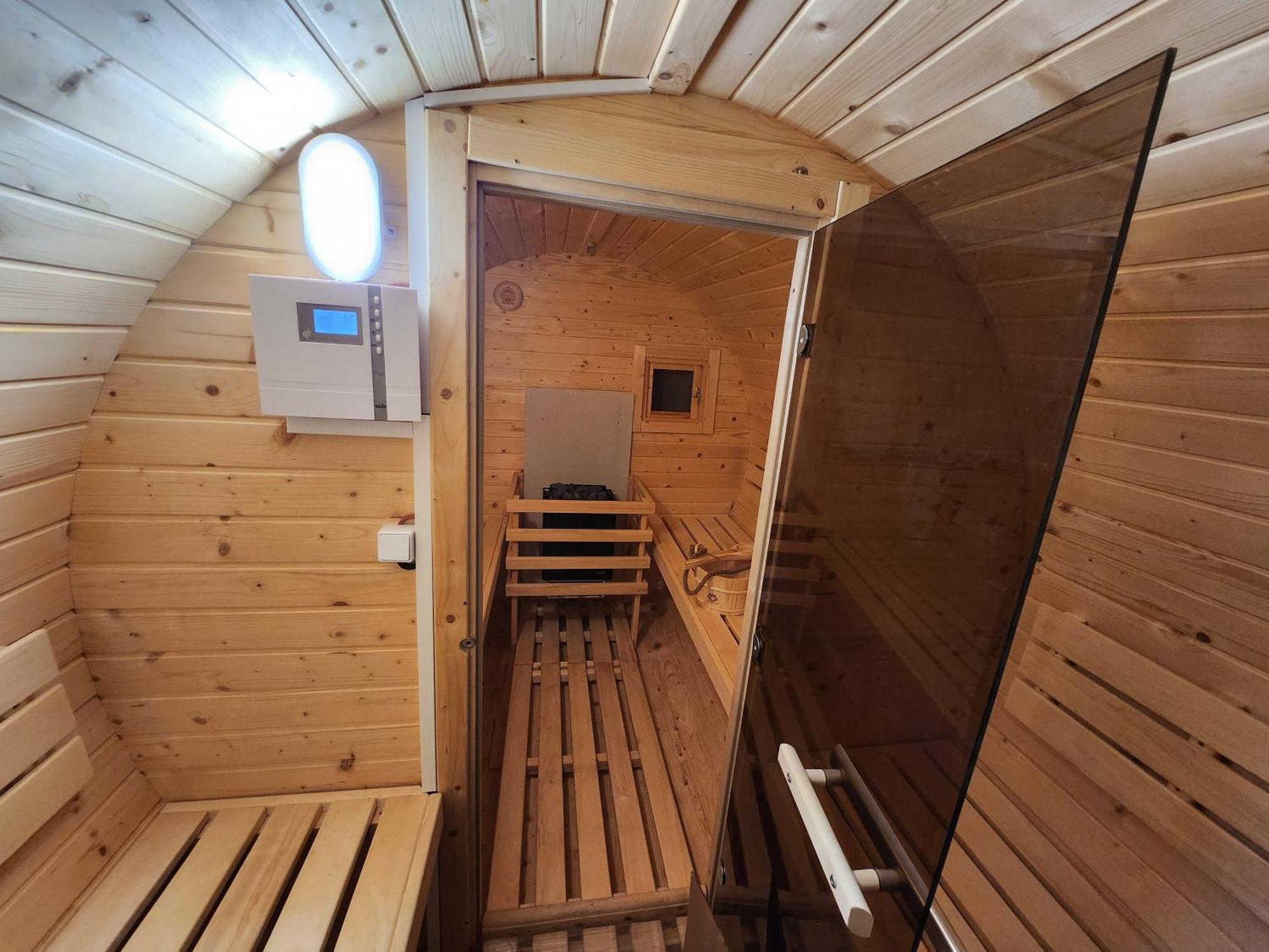 Haus Strandkoerv Mit Fass-Sauna Loddin Bagian luar foto