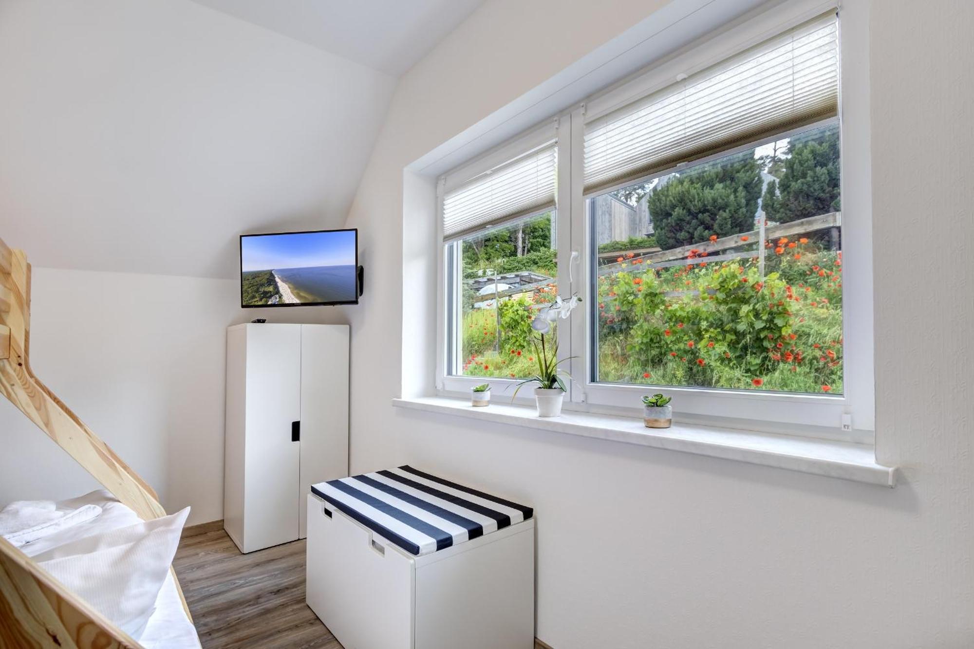Haus Strandkoerv Mit Fass-Sauna Loddin Bagian luar foto