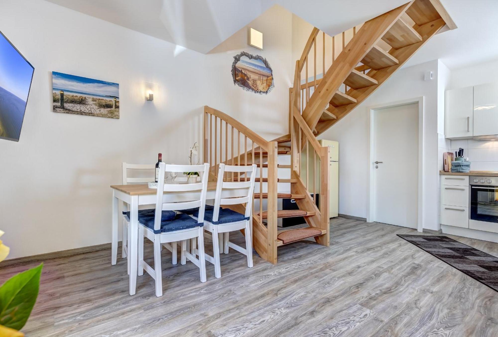 Haus Strandkoerv Mit Fass-Sauna Loddin Bagian luar foto