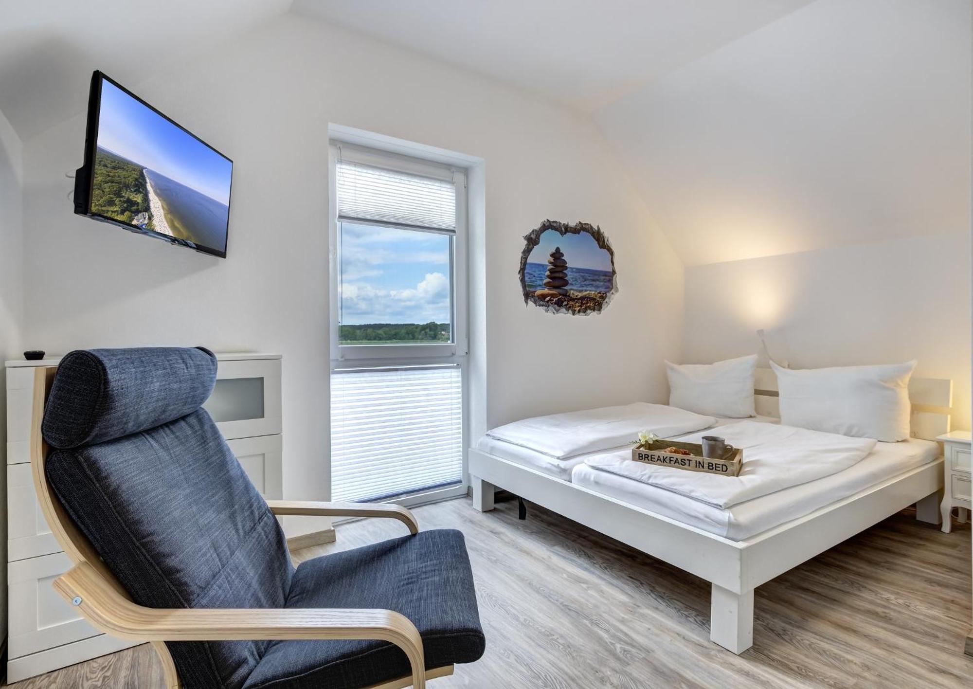 Haus Strandkoerv Mit Fass-Sauna Loddin Bagian luar foto